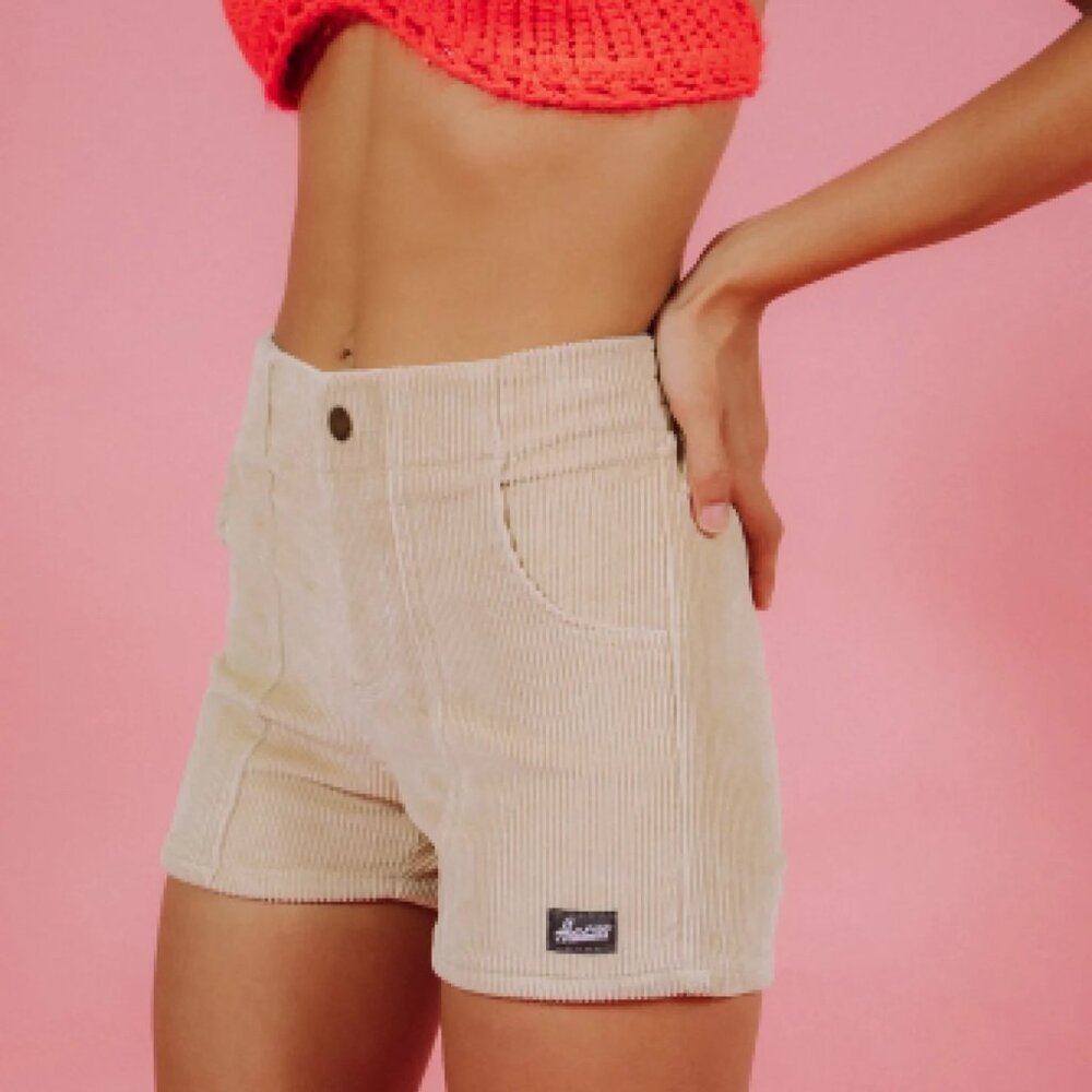 Hammies women’s corduroy shorts size 28 in Sand